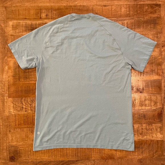 Lululemon Metal Vent Tech Short Sleeve Shirt - Picture 2 of 7